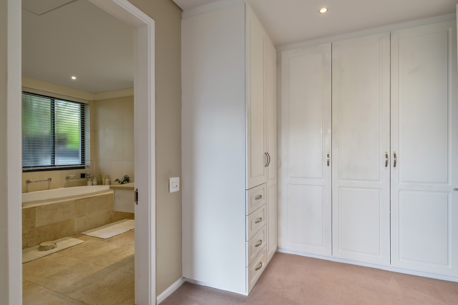 4 Bedroom Property for Sale in Steenberg Golf Estate Western Cape